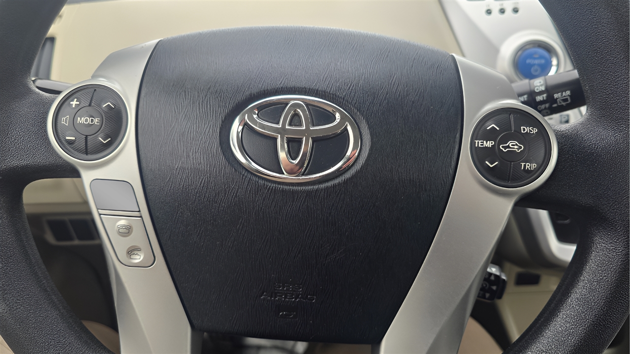 Toyota Prius V Three 2014