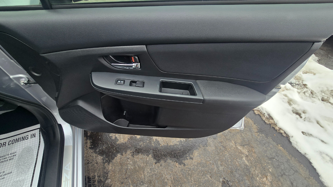 Subaru Impreza 2.0i Premium 5-Door w/All Weather Package 2014