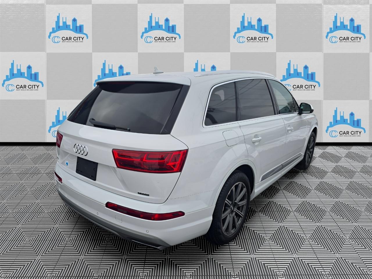 Audi Q7 2.0T Premium Plus quattro 2017