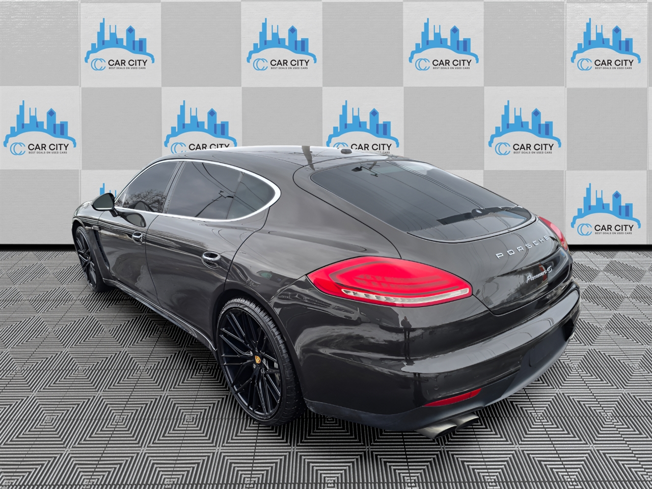 Porsche Panamera 4S Executive 2014