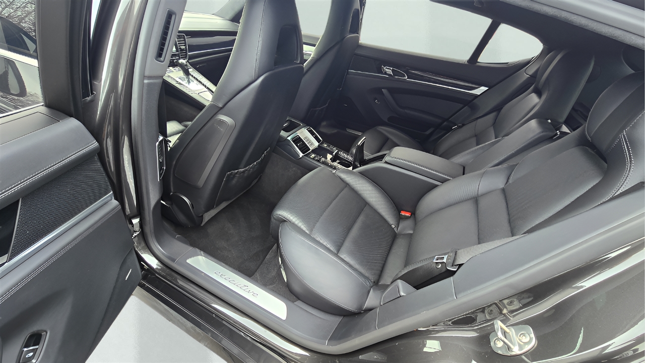 Porsche Panamera 4S Executive 2014