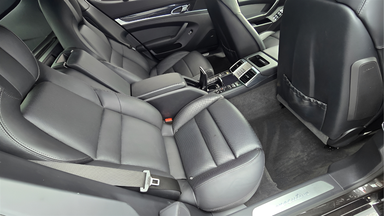 Porsche Panamera 4S Executive 2014