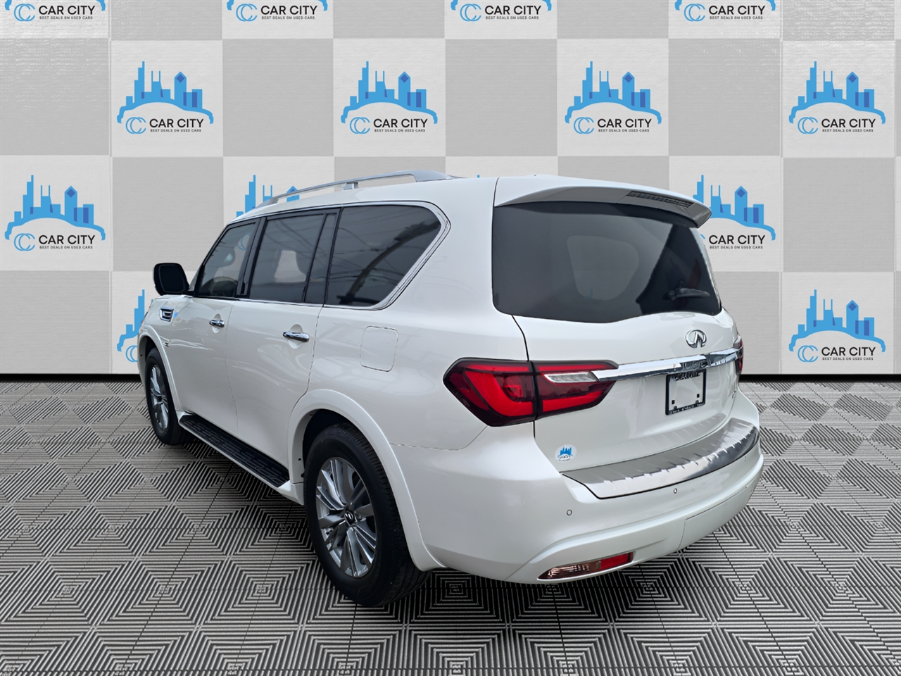 Infiniti QX80 Limited 4WD 2019