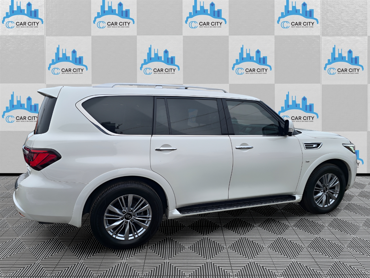 Infiniti QX80 Limited 4WD 2019
