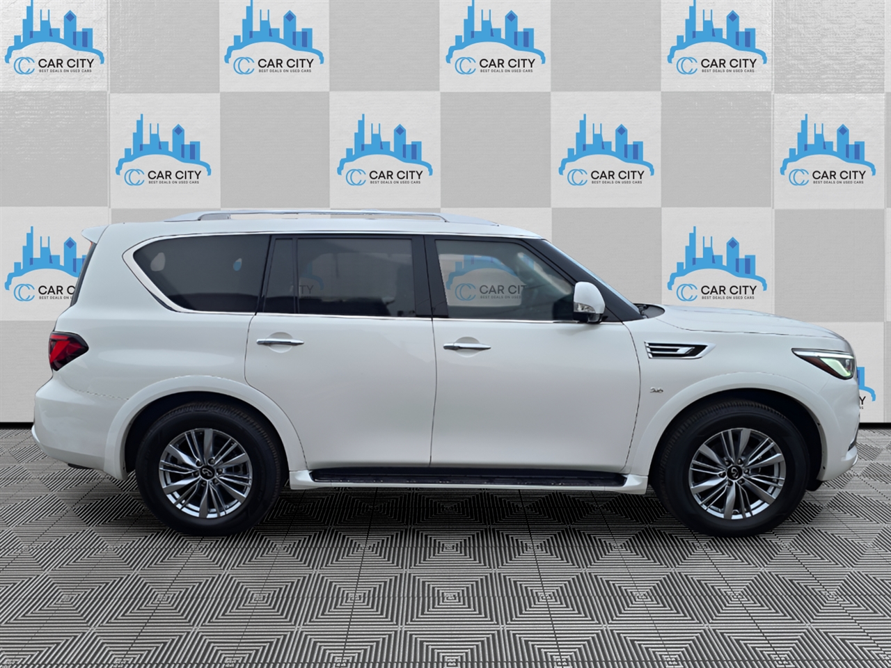 Infiniti QX80 Limited 4WD 2019