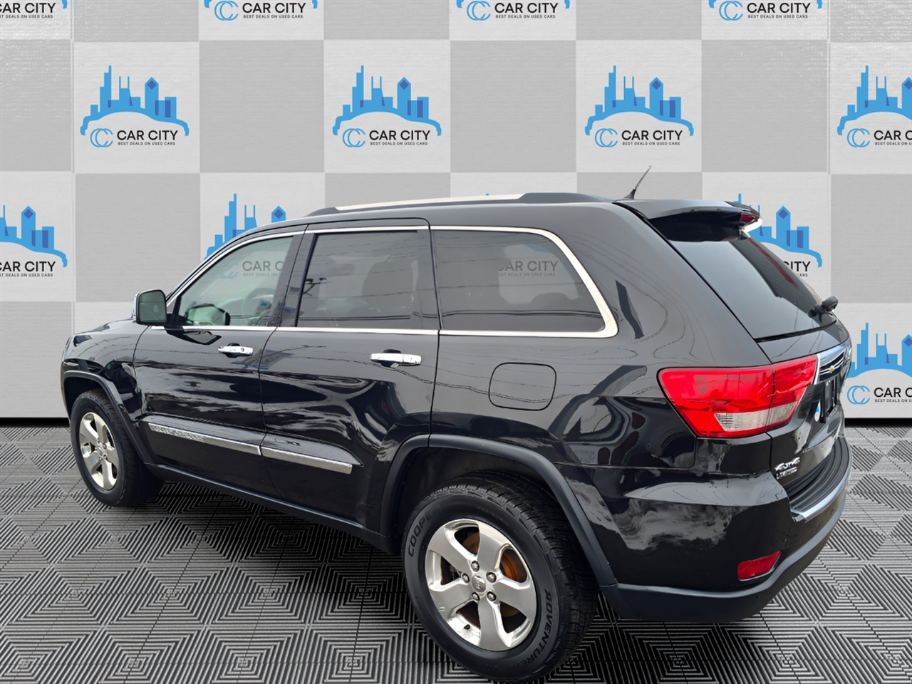 Jeep Grand Cherokee Limited 4WD 2013