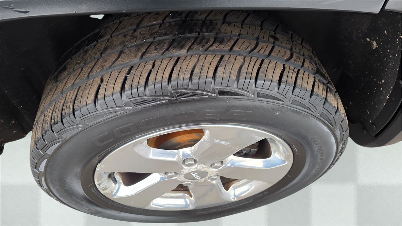 Jeep Grand Cherokee Limited 4WD 2013