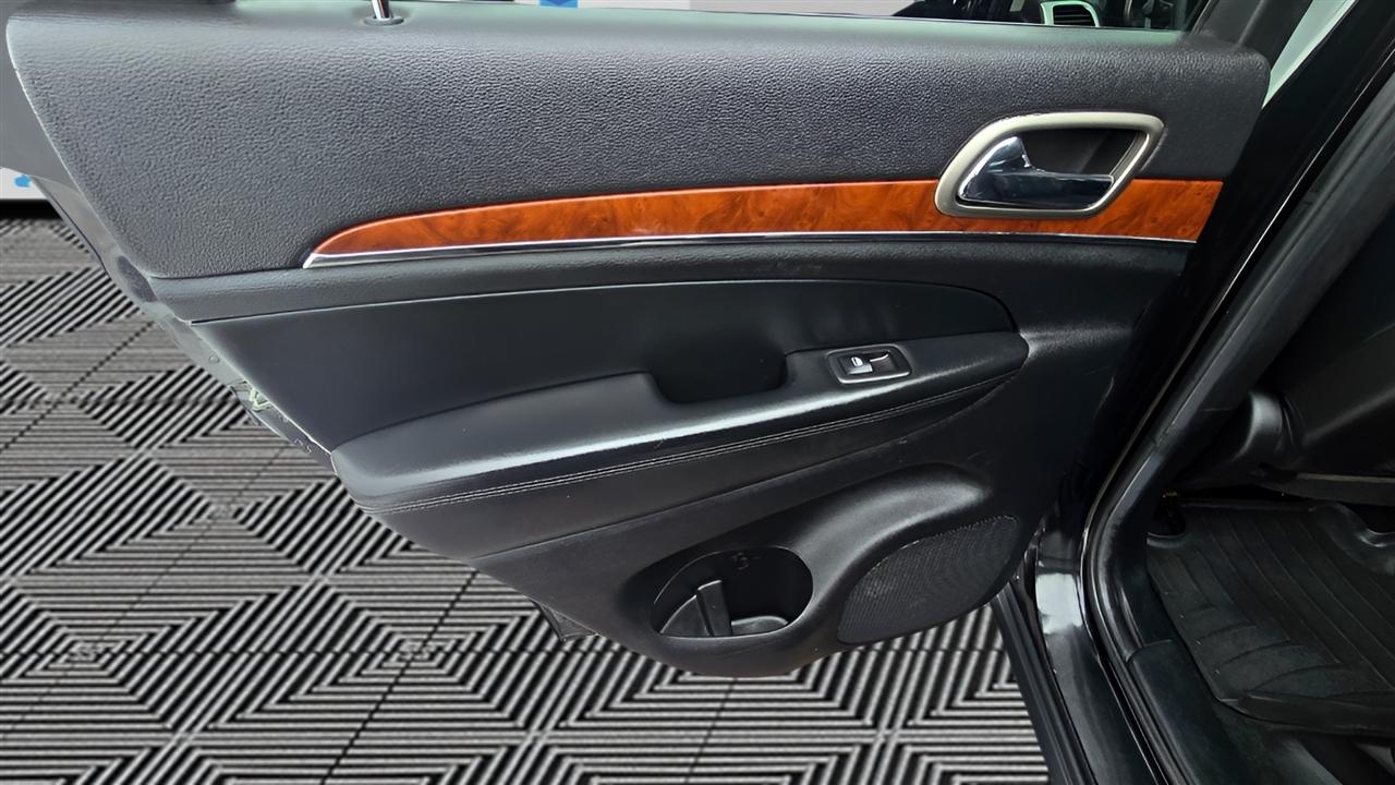 Jeep Grand Cherokee Limited 4WD 2013