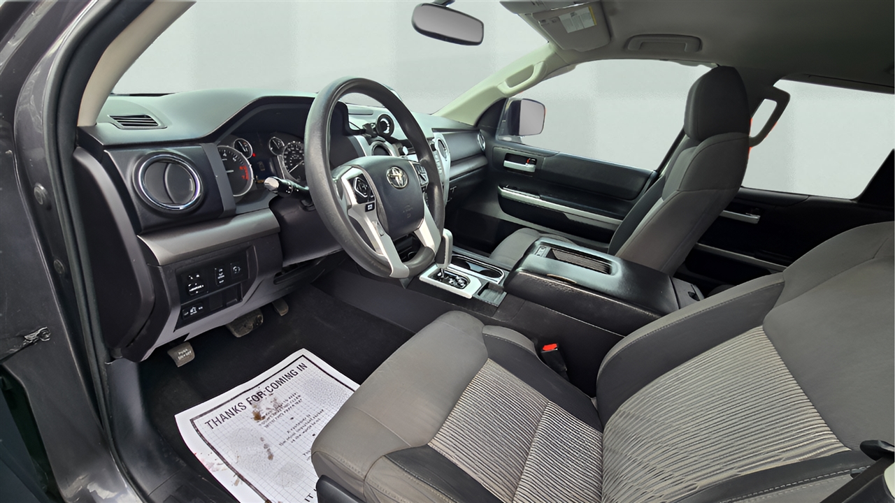 Toyota Tundra SR5 4.6L V8 Double Cab 4WD 2016