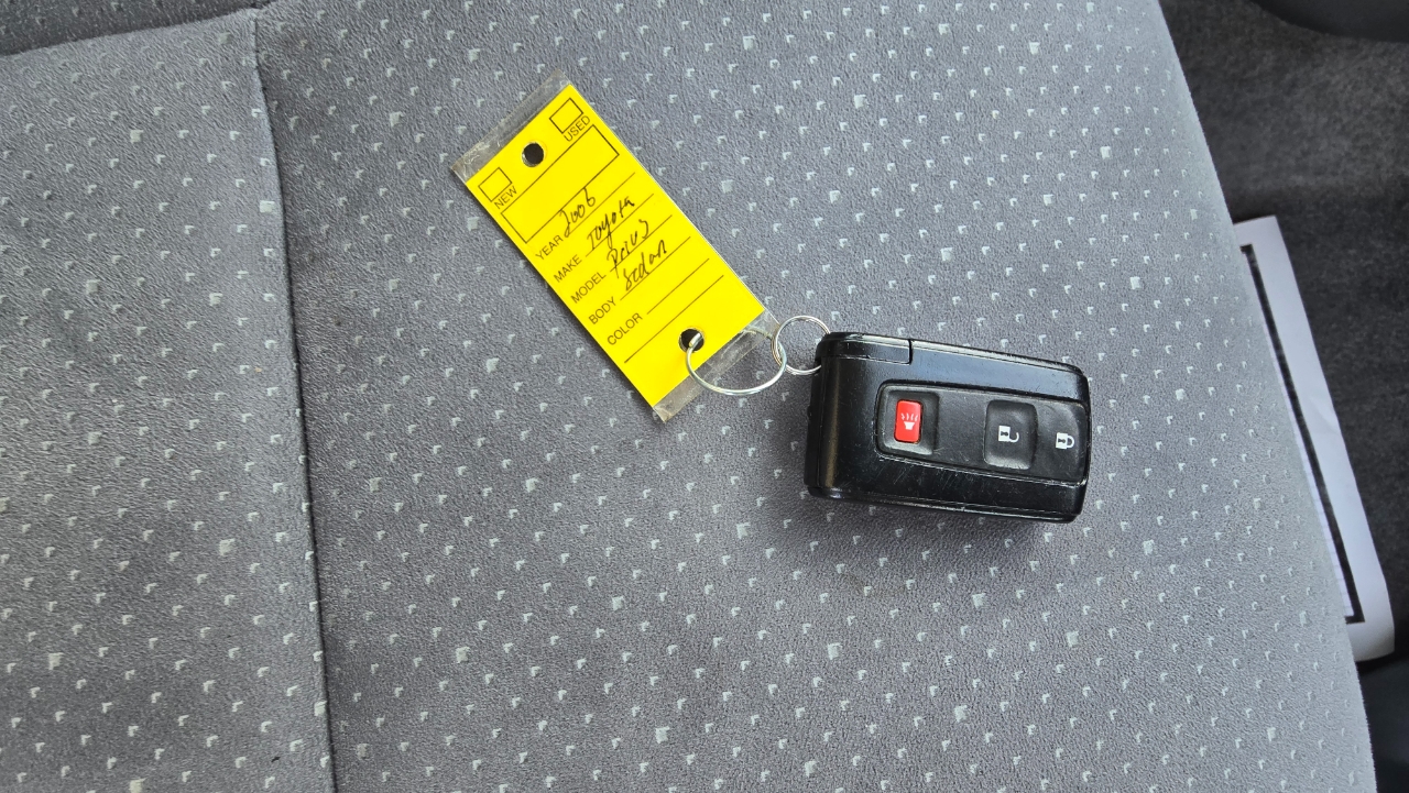 Toyota Prius 4-Door Liftback 2006