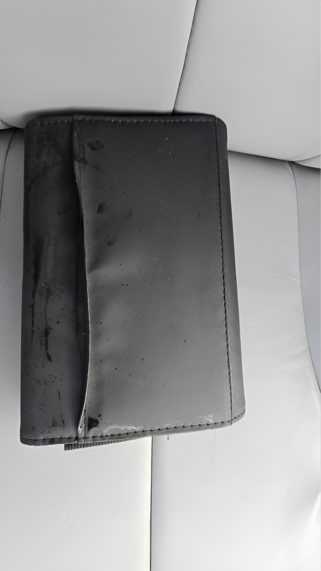 Toyota Camry XLE V6 6-Spd AT 2011