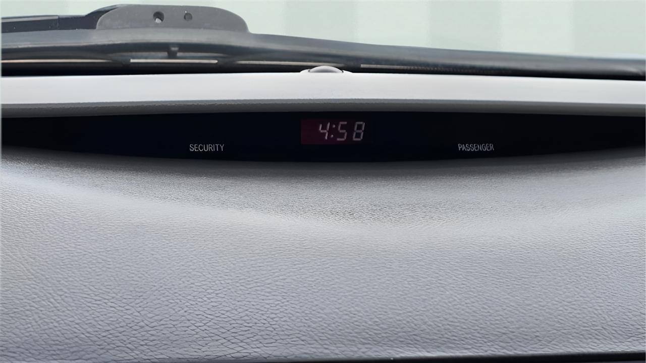 Toyota Camry XLE V6 6-Spd AT 2011