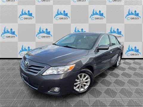 2011 Toyota Camry XLE V6 6-Spd AT