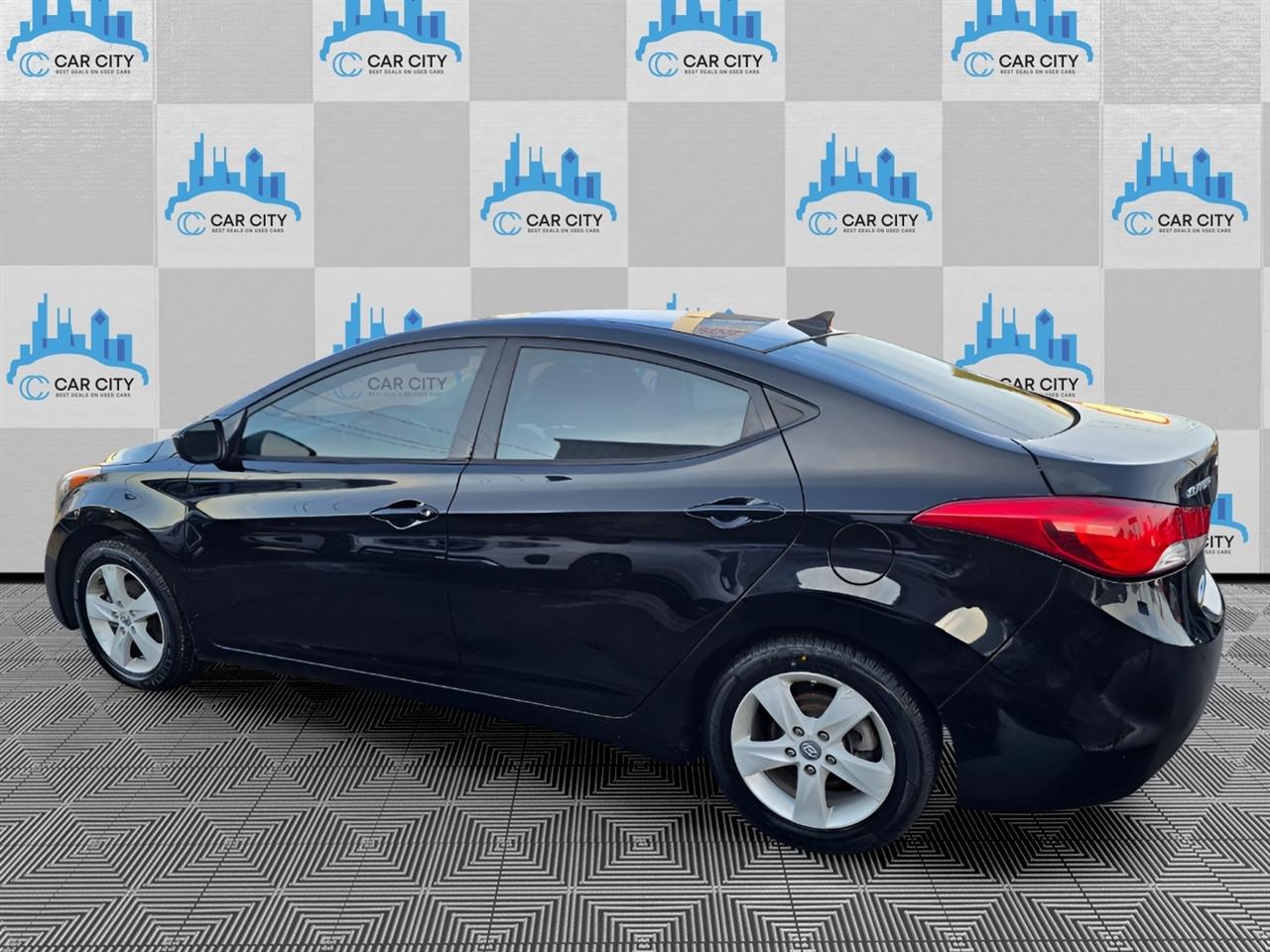 Hyundai Elantra Limited 2013