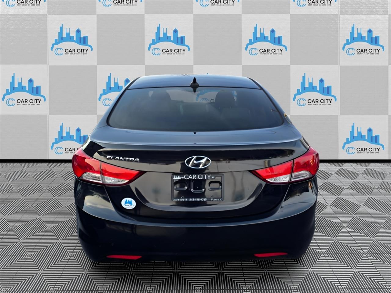 Hyundai Elantra Limited 2013