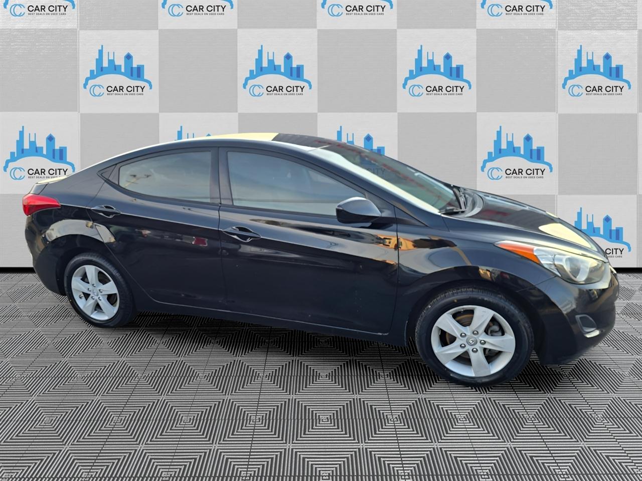 Hyundai Elantra Limited 2013
