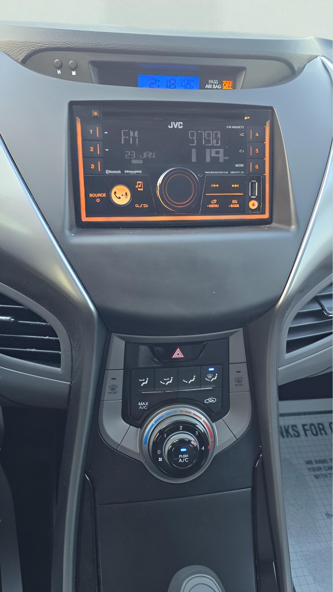 Hyundai Elantra Limited 2013