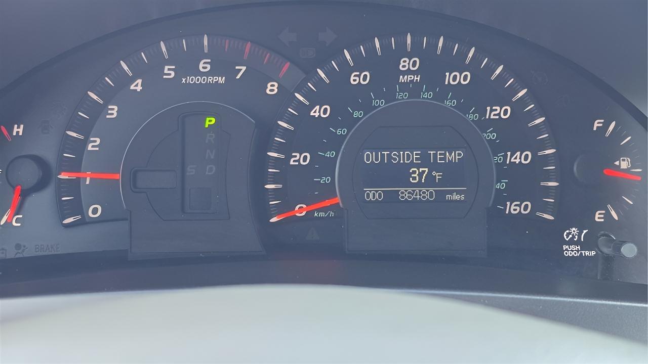 Toyota Camry XLE V6 6-Spd AT 2009