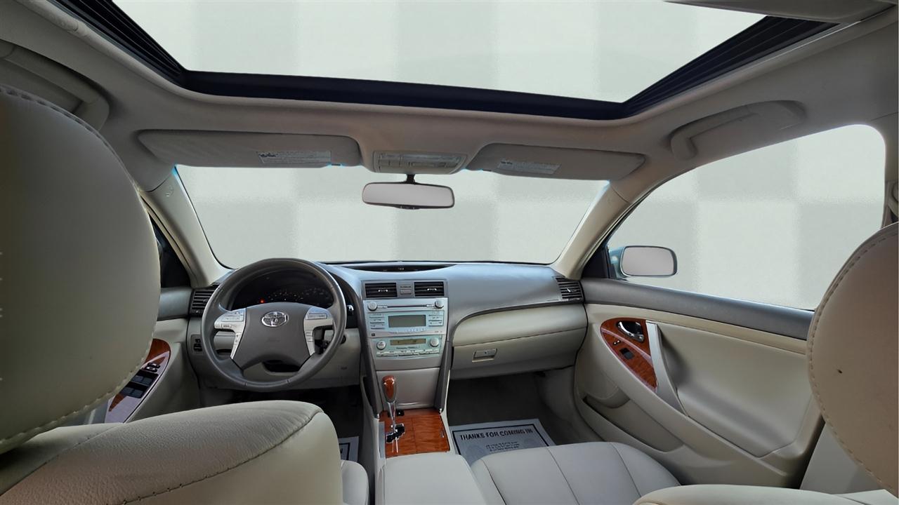 Toyota Camry XLE V6 6-Spd AT 2009