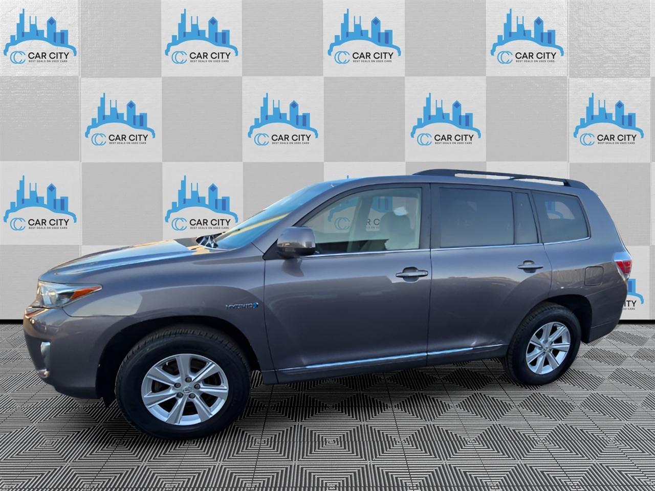 Toyota Highlander Hybrid 4WD 2013