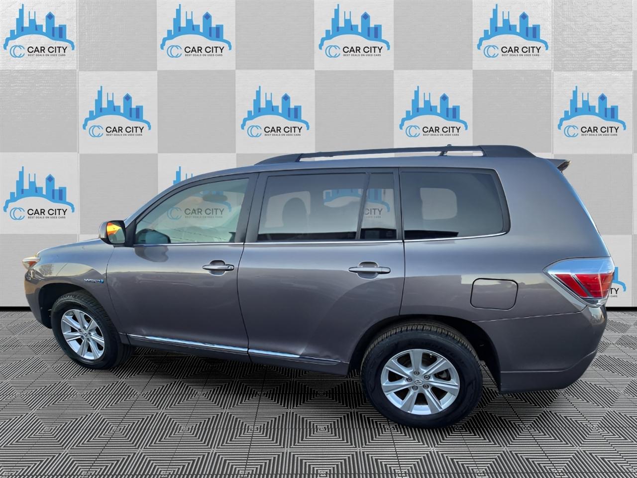 Toyota Highlander Hybrid 4WD 2013