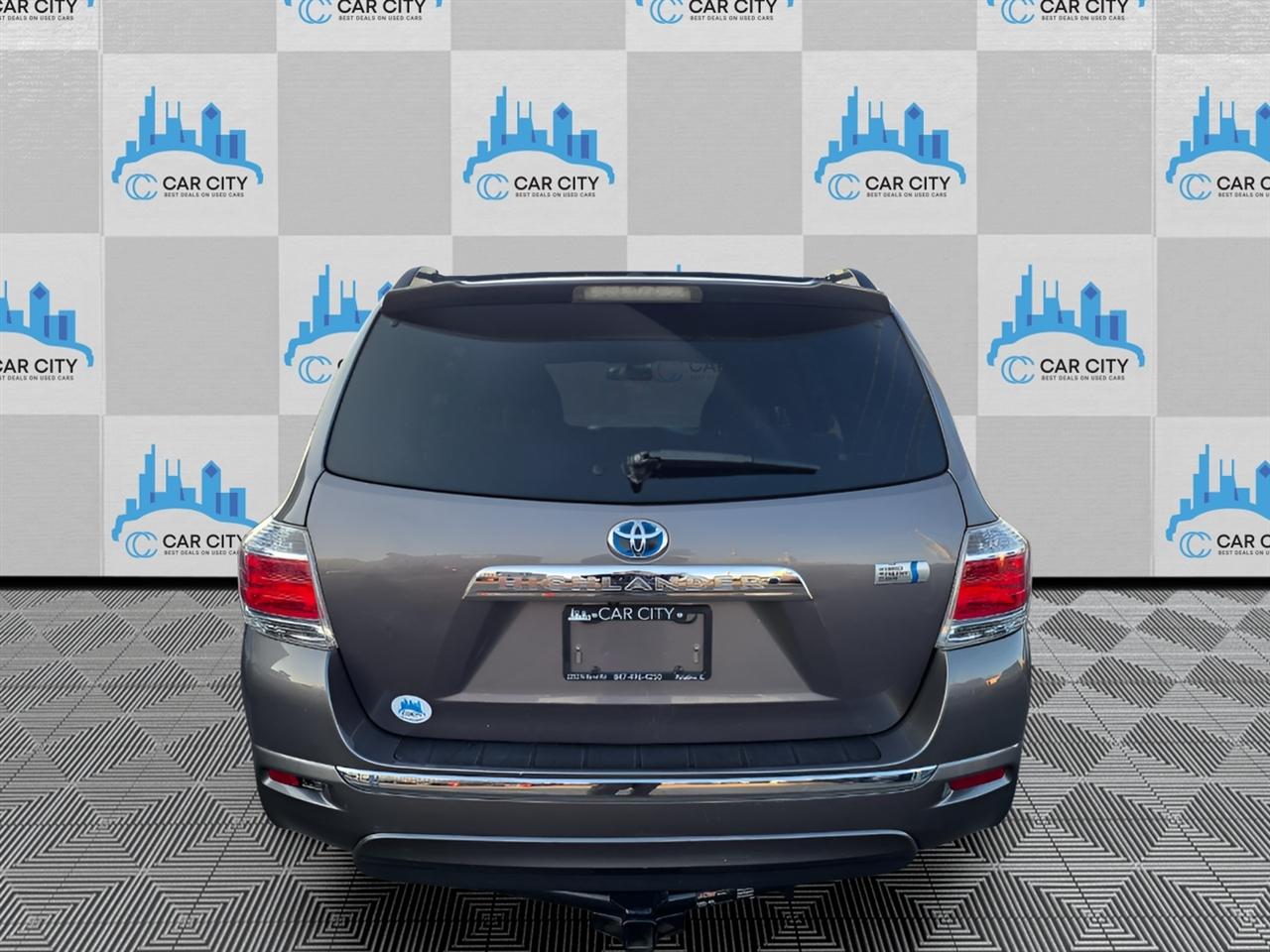 Toyota Highlander Hybrid 4WD 2013