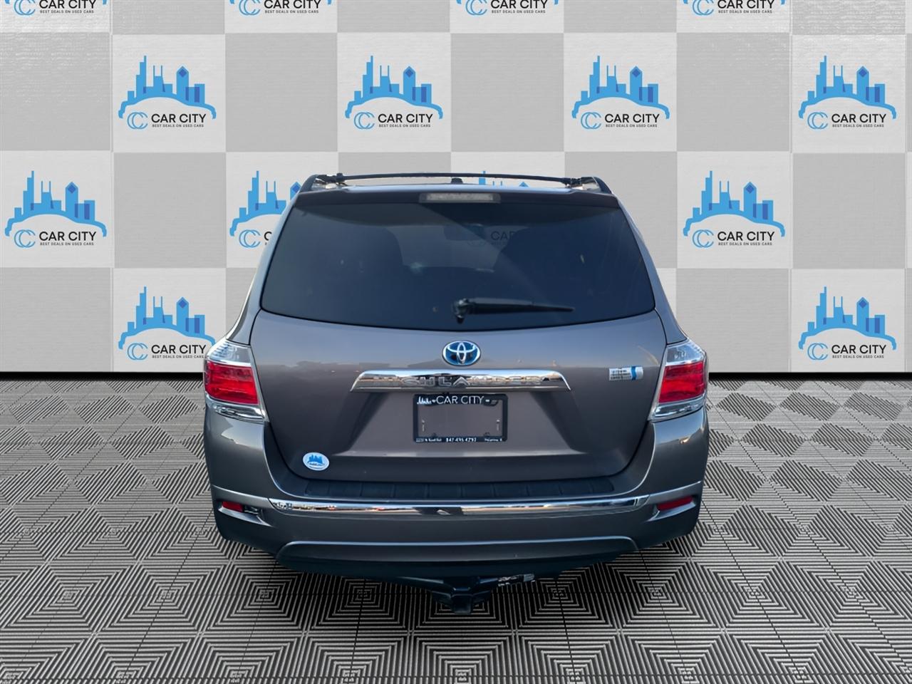 Toyota Highlander Hybrid 4WD 2013