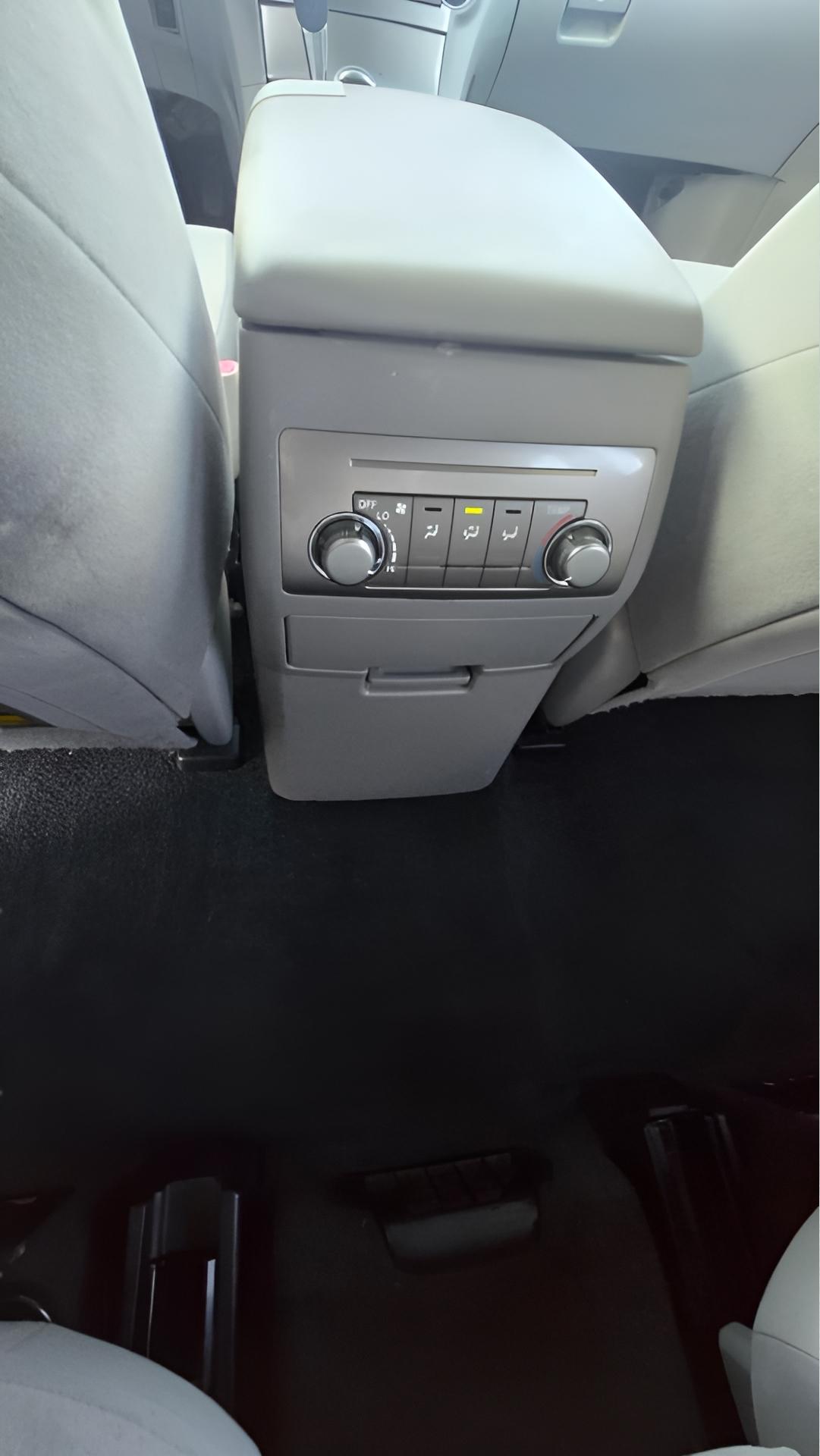 Toyota Highlander Hybrid 4WD 2013