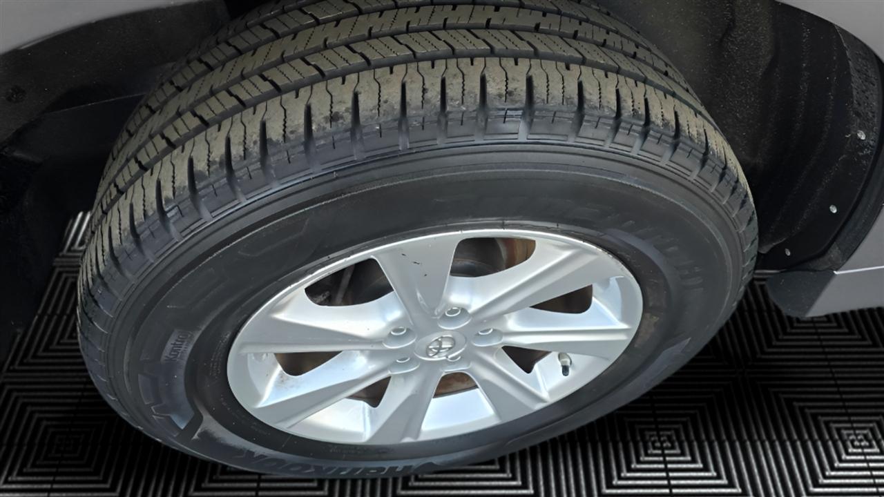 Toyota Highlander Hybrid 4WD 2013