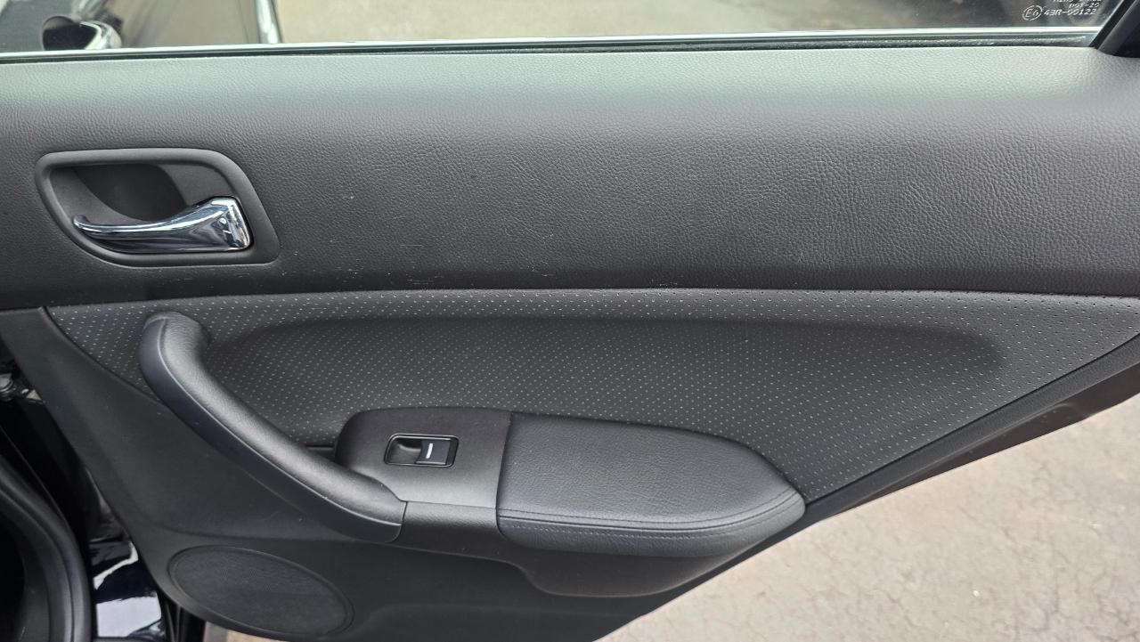 Acura TSX 5-speed AT 2008