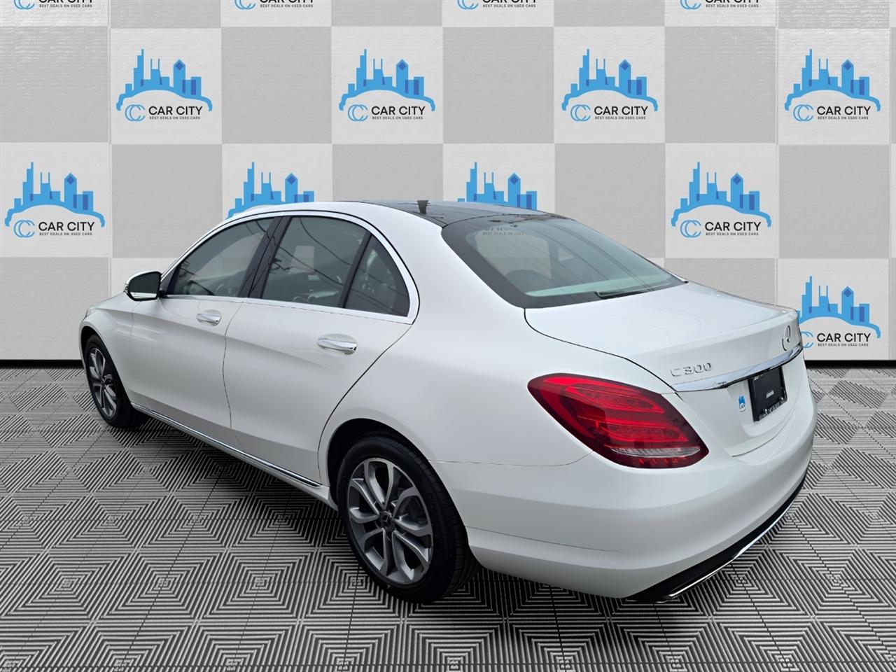 Mercedes-Benz C-Class C300 4MATIC Sedan 2017