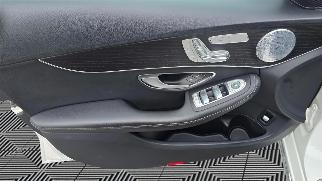 Mercedes-Benz C-Class C300 4MATIC Sedan 2017