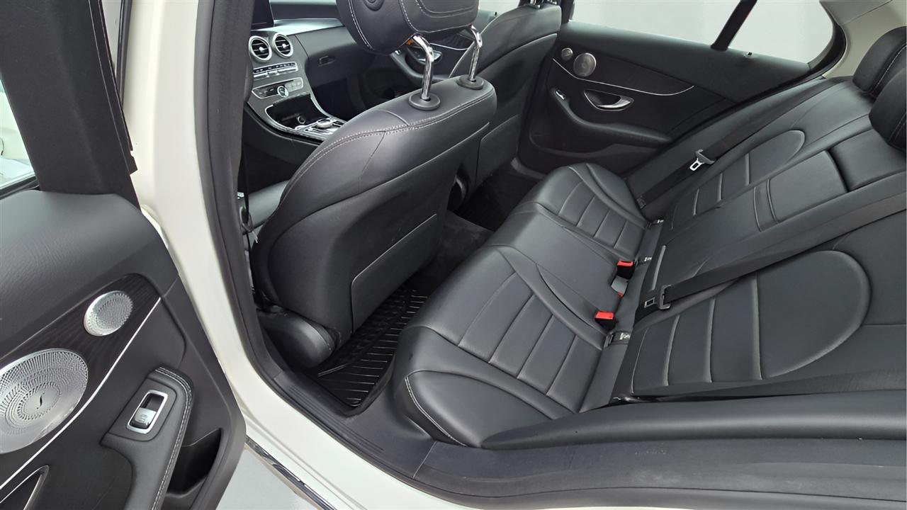 Mercedes-Benz C-Class C300 4MATIC Sedan 2017