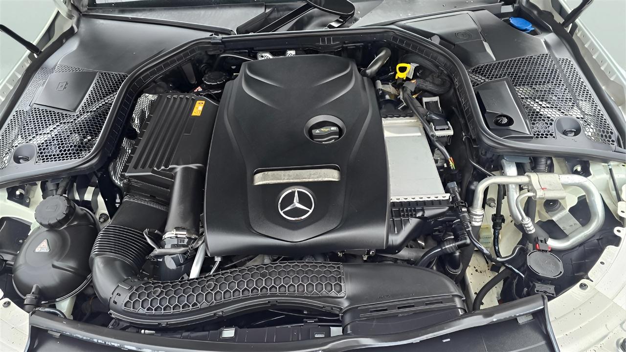 Mercedes-Benz C-Class C300 4MATIC Sedan 2017