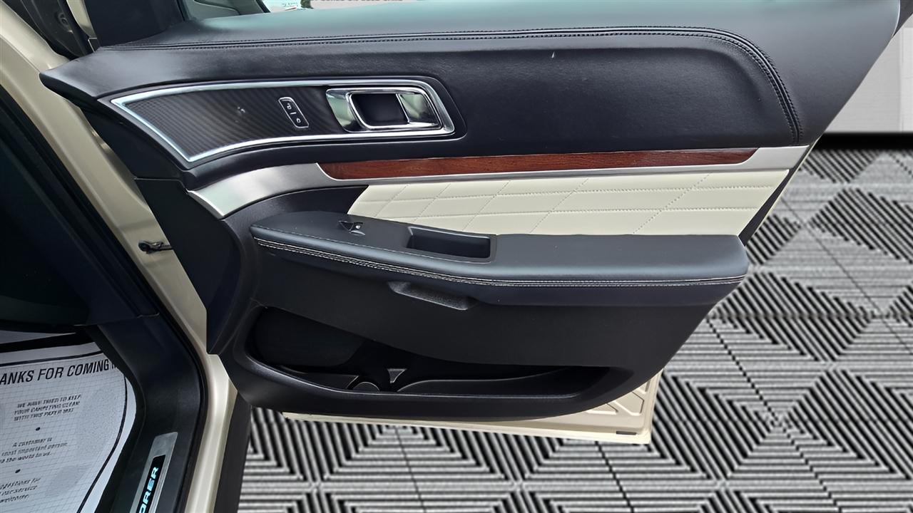 Ford Explorer Platinum AWD 2017