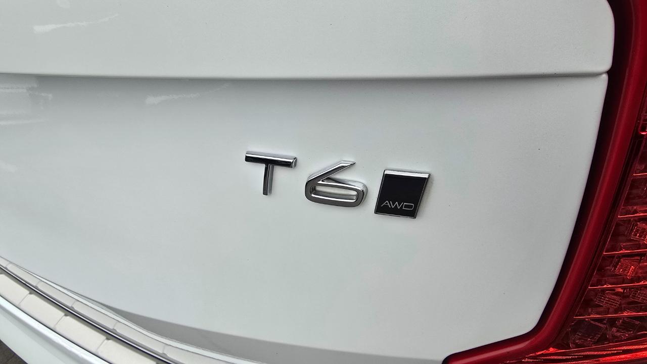Volvo XC90 T6 Momentum AWD 2018