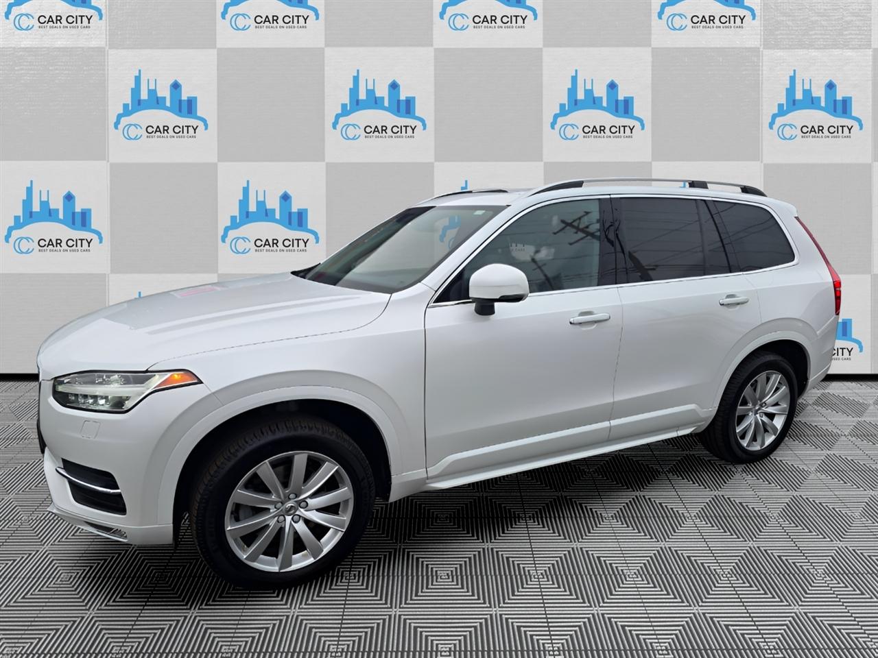 Volvo XC90 T6 Momentum AWD 2018