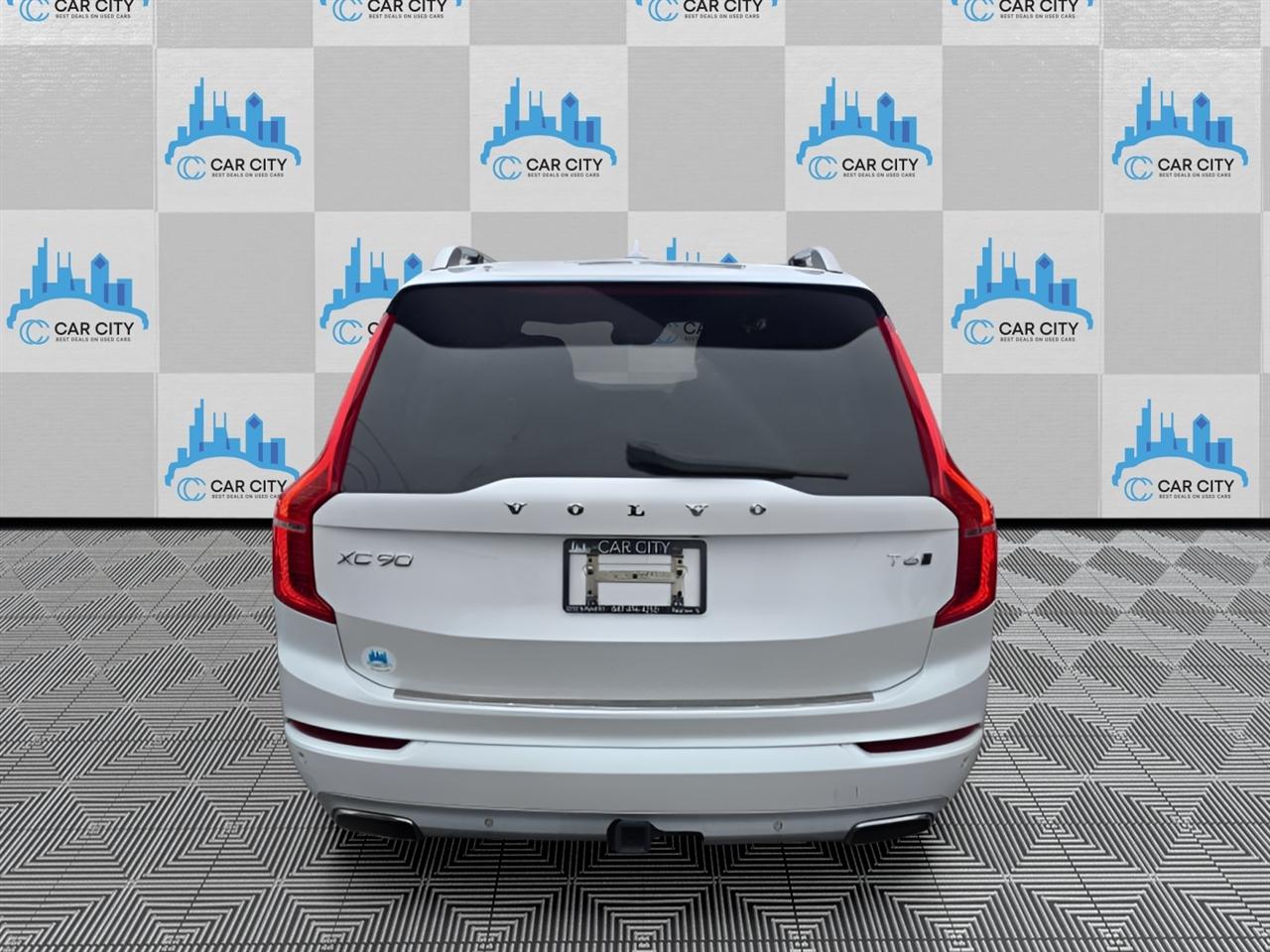 Volvo XC90 T6 Momentum AWD 2018