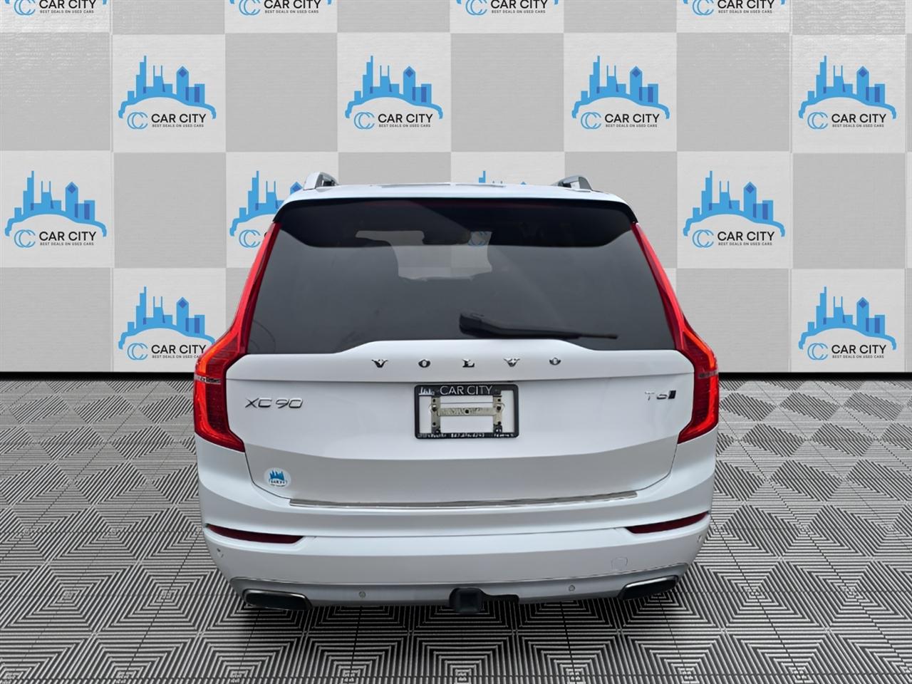 Volvo XC90 T6 Momentum AWD 2018