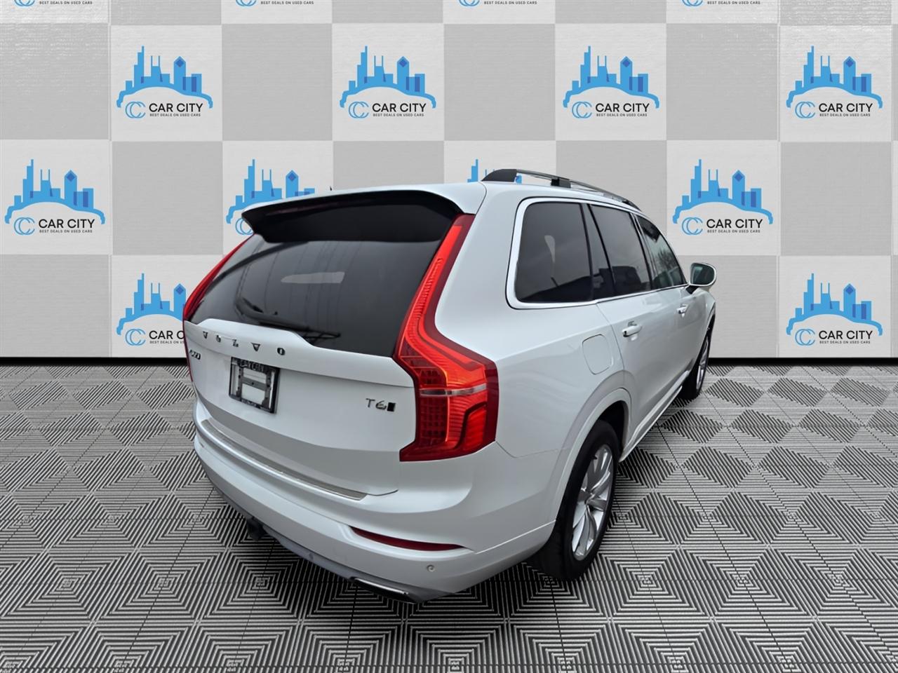 Volvo XC90 T6 Momentum AWD 2018