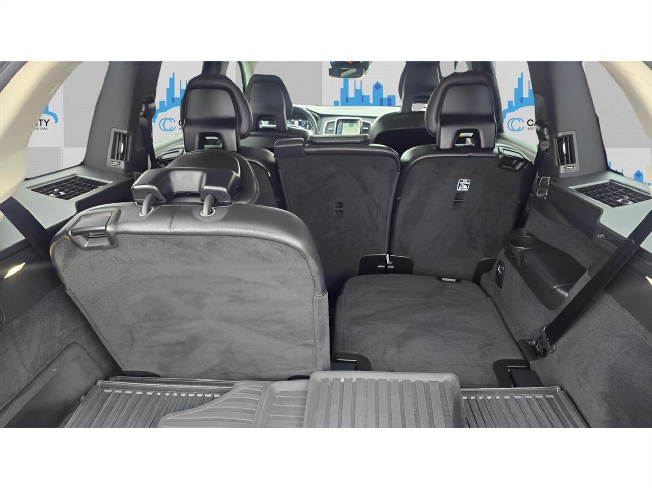 Volvo XC90 T6 Momentum AWD 2018