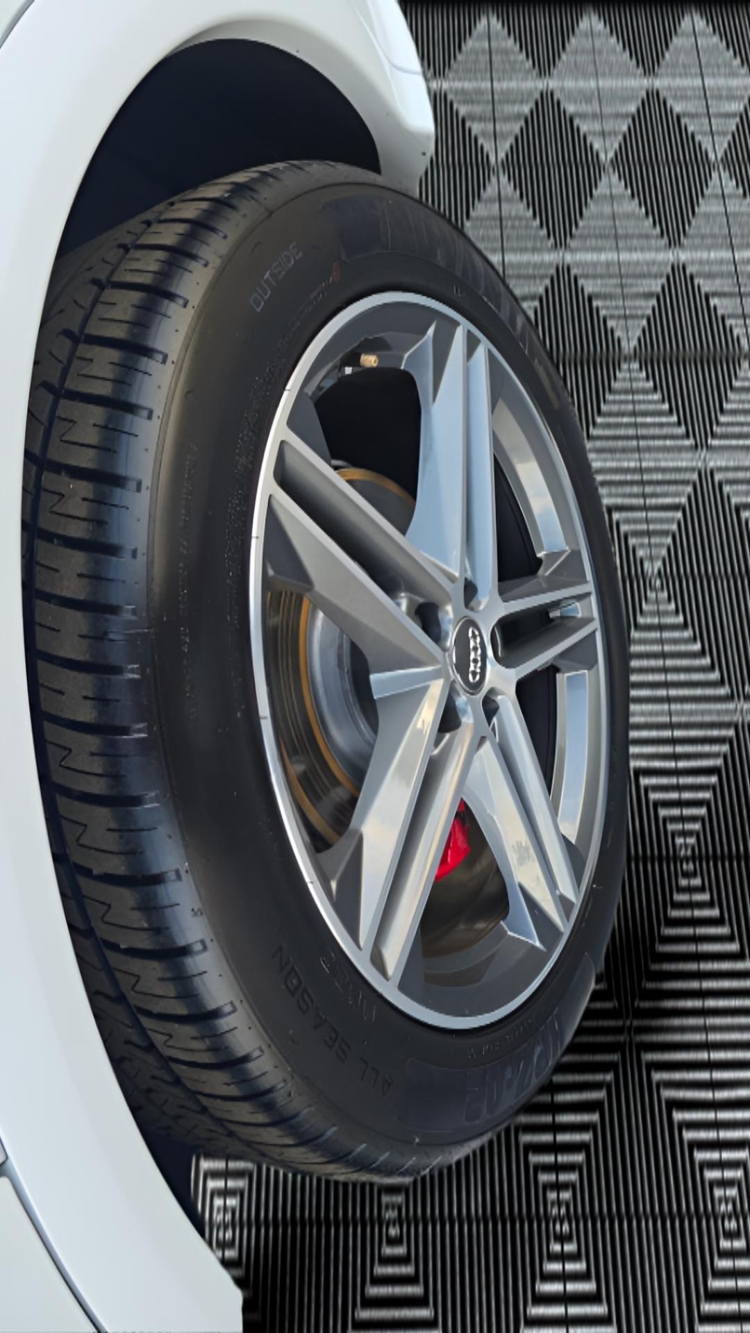 Audi SQ5 3.0T Premium Plus quattro 2019