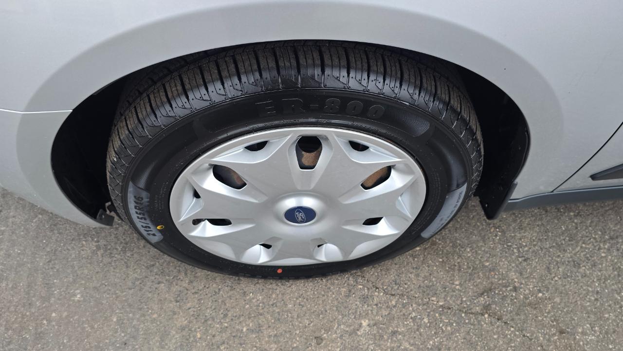 Ford Transit Connect Cargo Van XLT LWB w/Rear Liftgate 2016