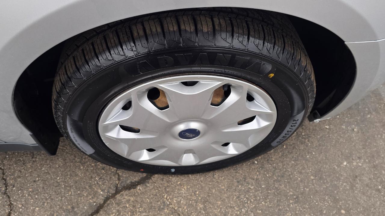 Ford Transit Connect Cargo Van XLT LWB w/Rear Liftgate 2016