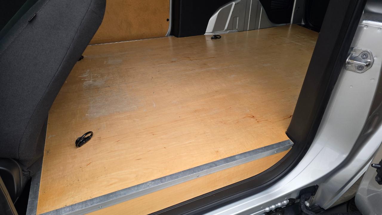 Ford Transit Connect Cargo Van XLT LWB w/Rear Liftgate 2016