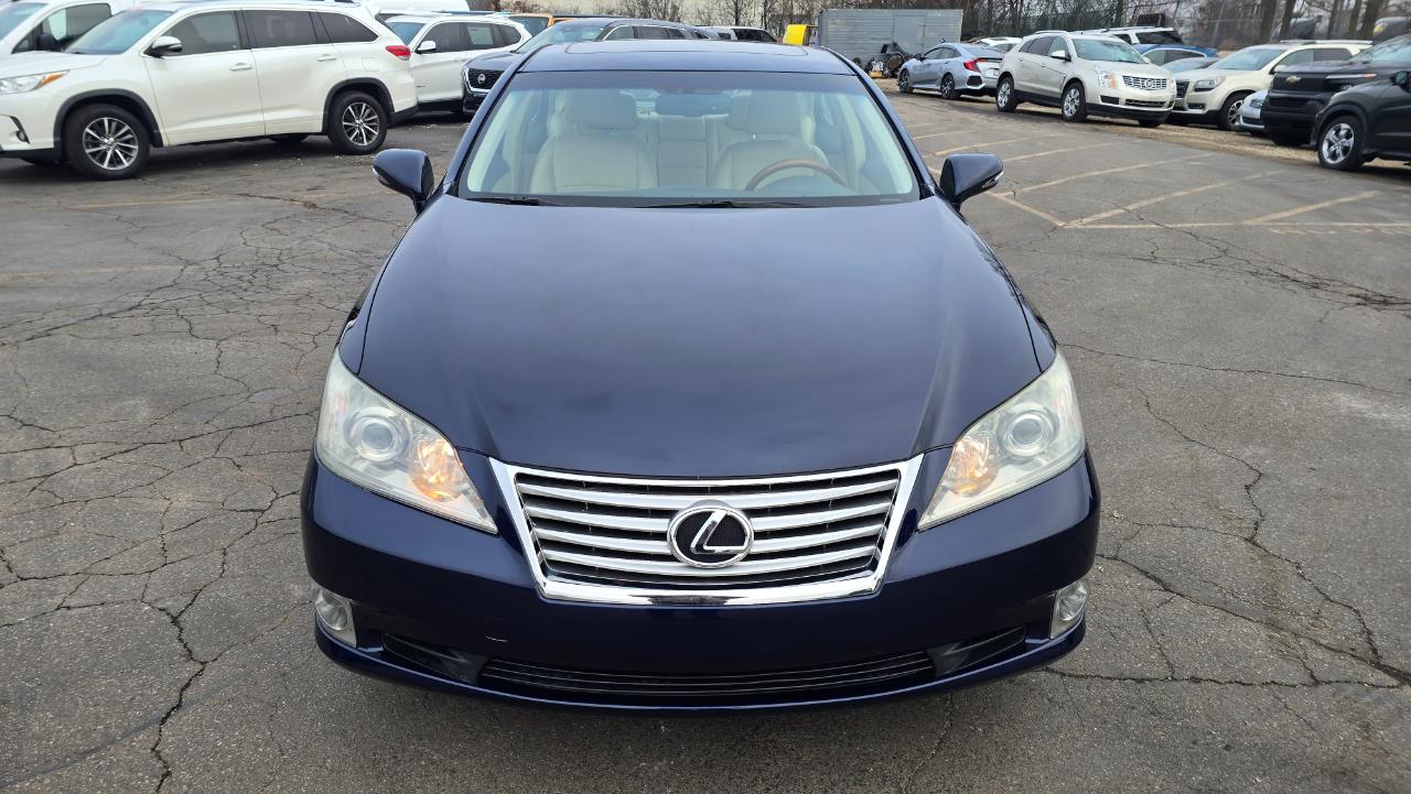 Lexus ES 350 Sedan 2012