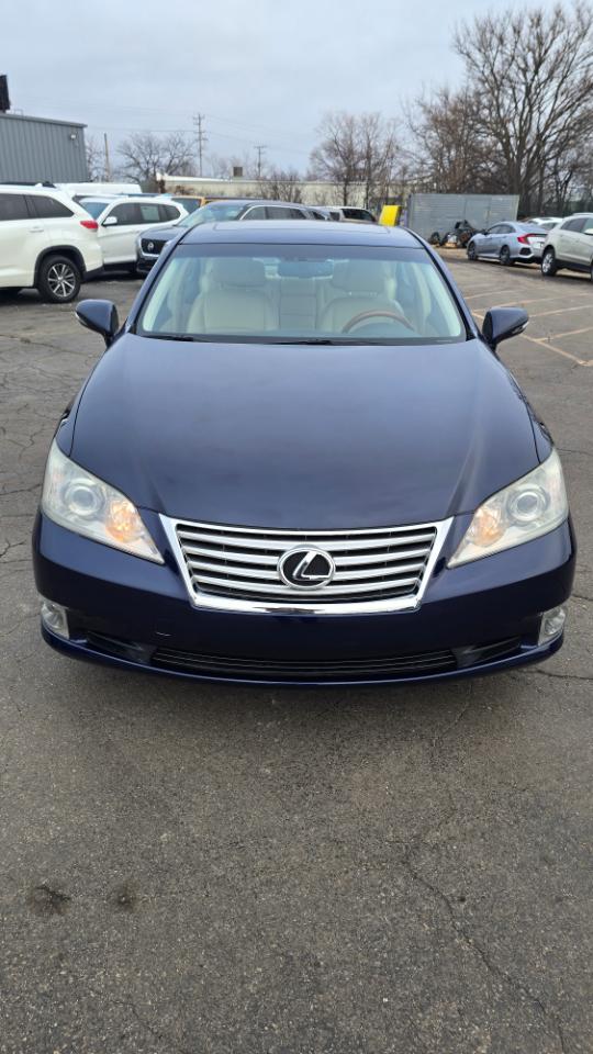 Lexus ES 350 Sedan 2012