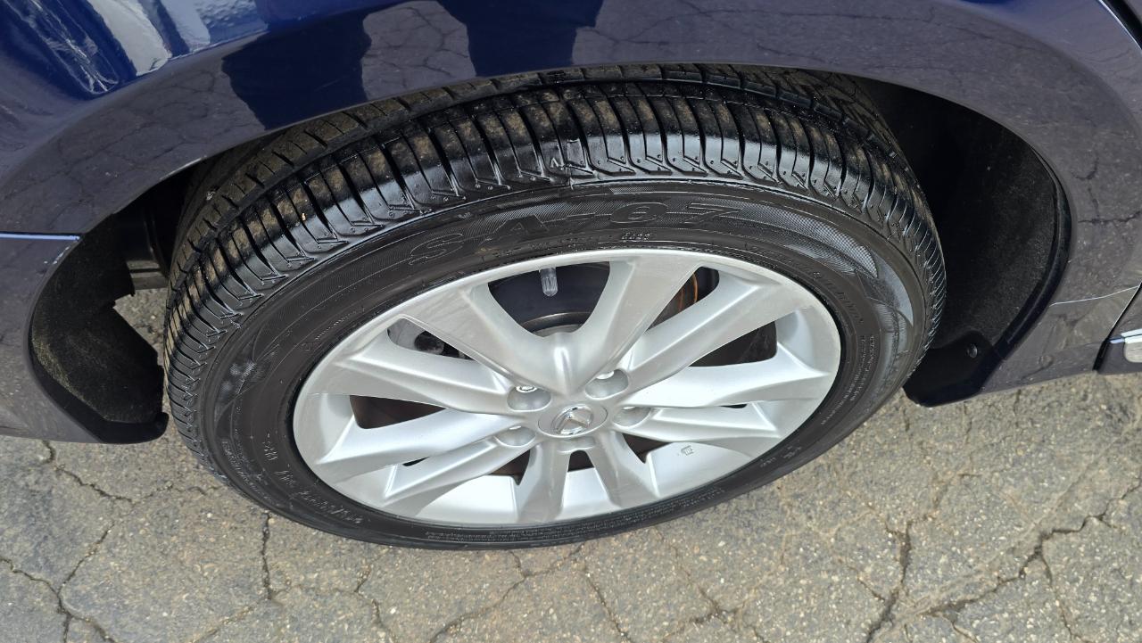 Lexus ES 350 Sedan 2012