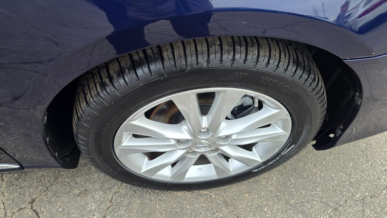 Lexus ES 350 Sedan 2012