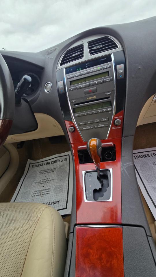 Lexus ES 350 Sedan 2012